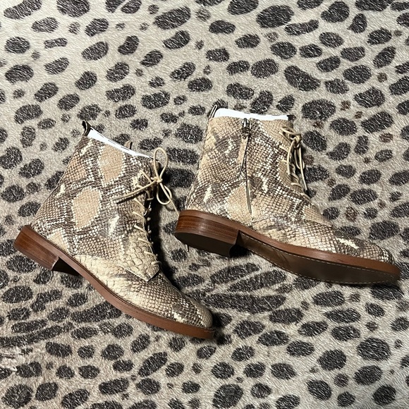 Sam Edelman Booties 🐍 - Picture 5 of 7